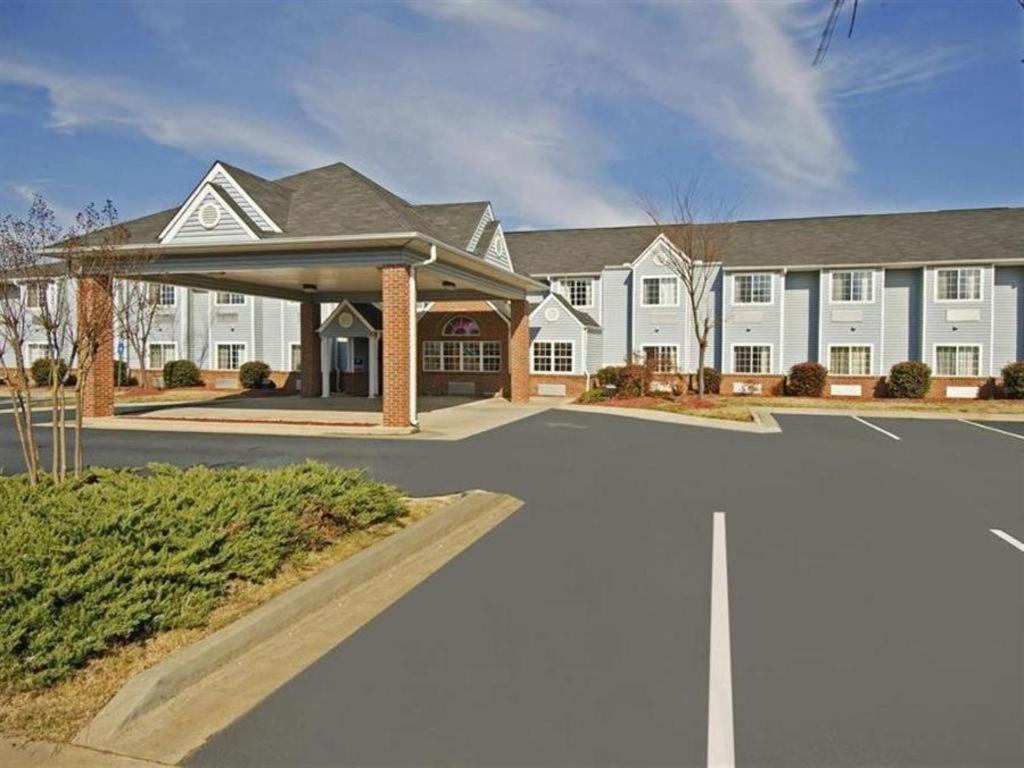 America'S Best Value Inn & Suites-Mcdonough Exterior photo